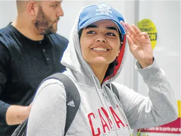  ?? Picture: REUTERS ?? NEW HOME: Rahaf Mohammed al-Qunun arrives at Toronto Pearson Internatio­nal Airport in Ontario, Canada