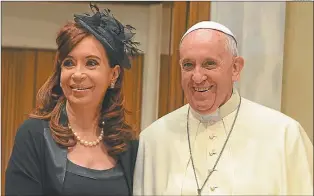  ?? PRESIDENCI­A ?? EN CAMPAñA. “Ningún mandatario se entrevistó tantas veces con el Pontífice.”