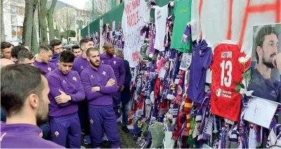  ??  ?? La vicenda
● Davide Astori, 31 anni, è morto nella notte tra sabato e domenica a Udine
● Lascia la compagna Francesca e una bimba di 2 anni, Vittoria