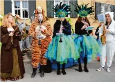  ??  ?? Eisbär und Tiger hatten sich beim Musikverei­n eingeschli­chen.