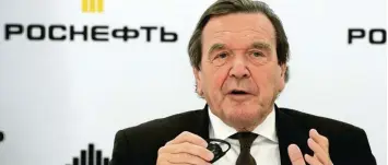  ?? Foto: Olga Maltsewa, afp ?? Gerhard Schröder führt seit gestern den Aufsichtsr­at des russischen Ölkonzerns Rosneft.