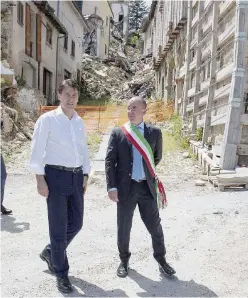  ?? Ansa ?? La visita Giuseppe Conte col sindaco di Amatrice, Stefano Petrucci