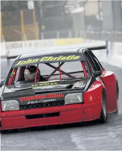  ?? Photos: Ken Reay, Anthony Jenkins, Duncan Stephens ?? Ormond Christie behind the wheel of son John’s Hot Rod