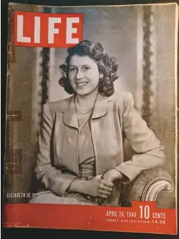  ?? ??  1944年4月24日­出版的《LIFE》封面，即為伊麗莎白黑白照片，左下小題是「伊麗莎白18歲了」。 （圖皆作者提供）