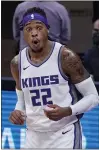  ??  ?? Sacramento Kings forward Richaun Holmes reacts after being called for a foul during the first quarter in Sacramento on Wednesday.