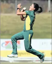  ??  ?? FAST-BOWLING THREAT: Marizanne Kapp, left, and Shabnim Ismail will spearhead the Proteas attack.