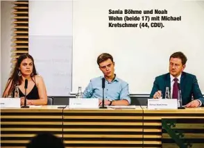  ??  ?? Sania Böhme und Noah Wehn (beide 17) mit Michael Kretschmer (44, CDU).