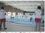  ??  ?? Aquavabre est aujourd’hui le seul parc aquatique couvert en centre Var, capable d’accueillir à l’année les élèves pour leur apprendre à nager.
