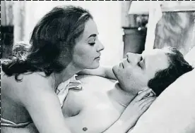  ??  ?? Los amantes. Louis Malle va dirigir el 1959 aquesta exposició oberta i lliure de la sexualitat femenina que va causar un escàndol enorme