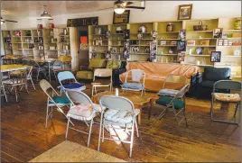  ?? (Terra Fondriest/ The New York Times) ?? The site of the Monday night music and potluck fest, the last gathering of its kind in the rural Ozarks, stands empty in an abandoned general store in rural McClurg, Mo., on Jan. 22.