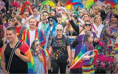  ?? Pictures: Mhairi Edwards. ?? The marchers wending their way towards Slessor Gardens.