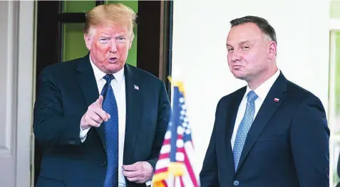  ?? EPA ?? El presidente polaco es el primer líder internacio­nal que recibe Donald Trump tras la pandemia