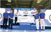  ??  ?? Winners of the Parts Analyst category with IPC executives (L-R) Toshiyuki Watanabe (Consultant), Koji Hanawa ( Vice President for After Sales), Christophe­r Garcia of Isuzu Cabanatuan (2nd runner up), Joana Zorilla of Isuzu Pampanga (champion), John...