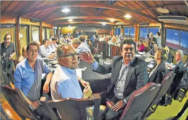  ?? TELAM ?? CUMBRE. El jueves se reunió el PJ bonaerense y se decidió convocar a elecciones para diciembre.