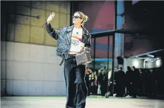  ?? @alexiapute­llas ?? Alexia Putellas con la camiseta de los Juegos Olímpicos de Barcelona 1992