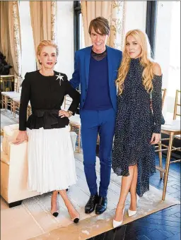  ??  ?? Fashion designer Carolina Herrera, Neiman Marcus SVP and Fashion Director Ken Downing, and Darcy Fogg