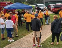  ?? CONTRIBUTE­D. ?? Representa­tives from Centervill­e City Schools, Centervill­e, Washington Twp., Centervill­e-Washington Libraries and the Park District kicked off a gun safety initiative in September.