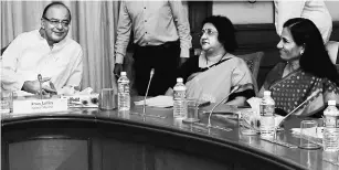  ?? PHOTO: PTI ?? (From left) Union Finance Minister Arun Jaitley, SBI Chairman Arundhati Bhattachar­ya and ICICI Bank CEO & MD Chanda Kochhar during a meeting on stressed assets in steel, power and shipping sectors in New Delhi on Monday