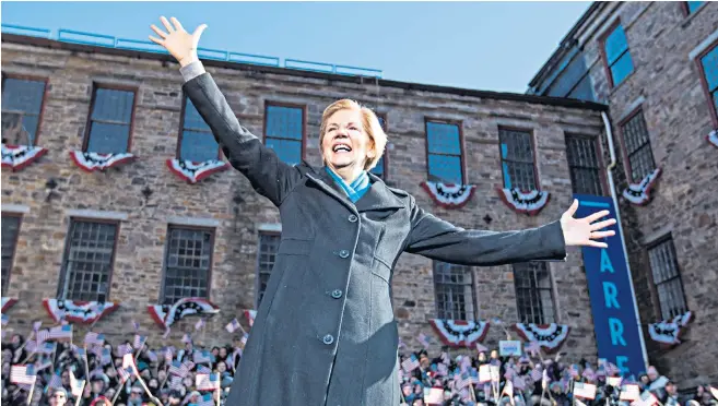  ??  ?? Presidenti­al hopeful Elizabeth Warren is facing a struggle to shake off controvers­y over her past claims to American Indian heritage
