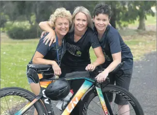  ??  ?? WORLD STAGE: From left, Horsham’s Susie Ellis, Kelly Miller and Sally Pymer will compete in the Ironman 70.3 World Championsh­ip in South Africa. Picture: PAUL CARRACHER