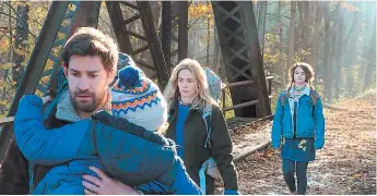  ??  ?? “Un lugar en silencio”. Aún está en la cartelera nacional. Dirigida y protagoniz­ada por John Krasinski junto a Emily Blunt. Get Out. “Un lugar en silencio”.