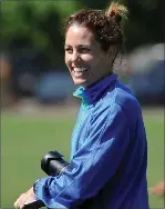  ?? KARL MONDON — STAFF ARCHIVES ?? Julie Foudy was a fourtime Allamerica­n as a standout midfielder at Stanford before leading the U.S. women's national team to two World Cup wins and two Olympic gold medals.