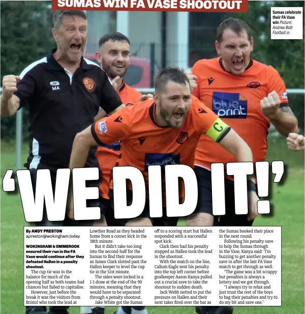  ?? ?? Sumas celebrate their FA Vase win Picture: Andrew Batt Football in