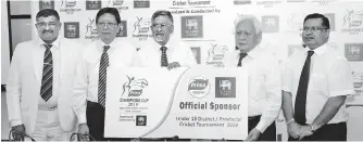  ??  ?? Bandula Dissanayak­e, Tournament Director Prima Champions Cup receiving the sponsorshi­p package from Tan Beng Chuan, Group General Manager, Prima Group Sri Lanka. Also in the picture from left Oshara Pandithara­tne, President SLSCA, Shun Tien Shing, General Manager, Ceylon Agro – Industires Limited, Prima Group and Sajith Gunaratne, DGM , Ceylon Agro – Industires Limited, Prima Group.