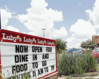  ?? Karen Warren / Staff photograph­er ?? While some Luby’s locations already have closed, the iconic Texas cafeteria brand says it will continue to serve its patrons “during the holidays and beyond.”
