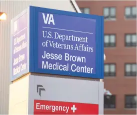  ?? TYLER PASCIAK LARIVIERE/SUN-TIMES ?? Jesse Brown VA Medical Center, where a 75-year-old patient committed suicide on New Year’s Eve.