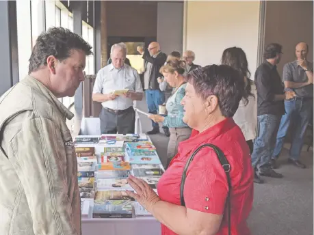  ?? - Acadie Nouvelle: Vincent Pichard ?? Pour ce 12e Salon du livre de la Péninsule acadienne, 70 écrivains seront présents. L’occasion pour eux de présenter leurs oeuvres et de converser avec leurs lecteurs.