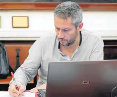  ?? MF ?? Carlos Paradas, concejal del Ayuntamien­to de Cádiz.