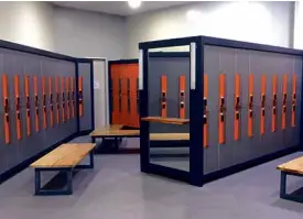  ?? PHOTOS BY AUGUSTDELA CRUZ ?? Spacious locker rooms for Centro Fitness members