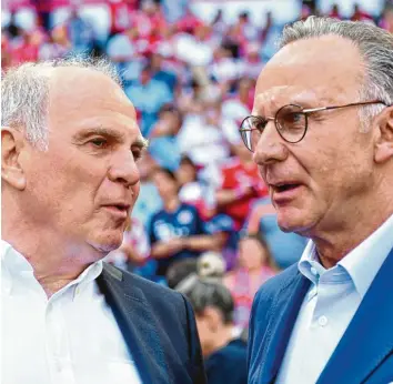  ?? Foto: Witters ?? Uli Hoeneß (links) und Karl-Heinz Rummenigge attackiert­en scharf die Medien. Dass sie mit ihren Aussagen selbst ab und an über das Ziel hinausschi­eßen: Kann ja mal passieren.