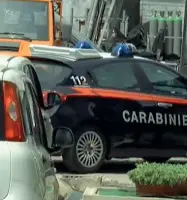  ?? ?? La ditta I carabinier­i sul luogo dell’incidente