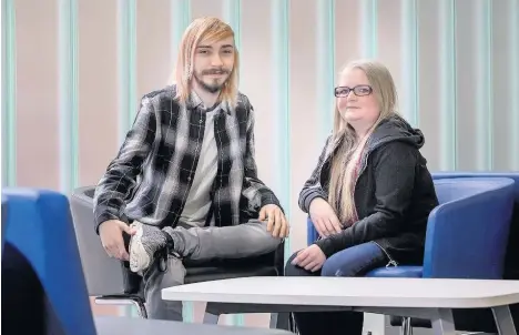  ?? DAVID JAMES WOOD ?? ■ Linzi Saunders and her friend Kevin Rudkin, who she has nominated for a Sunderland University Rate Your Mate award