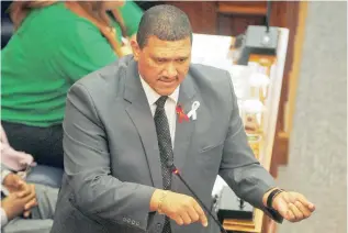  ?? PICTURE: DAVID RITCHIE ?? HEATED DEBATE: The ANC’s provincial chairman Marius Fransman gave notice of an intention to impeach Premier Helen Zille, which he lost.