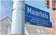  ?? FOTO: SCHNEIDER ?? Hinweissch­ild auf die Maierhöfe in Laichingen.