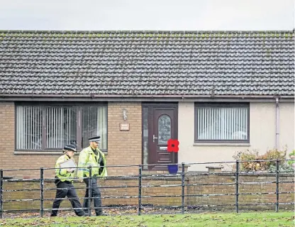  ?? Picture: Steve Brown. ?? Police conduct doorto-door inquiries after the body was found in the pensioner’s home last week.