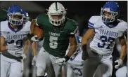  ?? KEN SWART — FOR MEDIANEWS GROUP ?? West Bloomfield’s Dillon Tatum (5) outruns Detroit Catholic Central’s Conner Bell (40) and Brayden Courser (37) for a touchdown in Friday’s game.