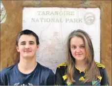  ??  ?? Meagan and Ben photograph­ed at the Tarangire National Park.