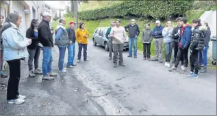  ??  ?? La mairie et l’ACCB avaient organisé une journée citoyenne pour rendre cette station Pyrénéenne plus accueillan­te.