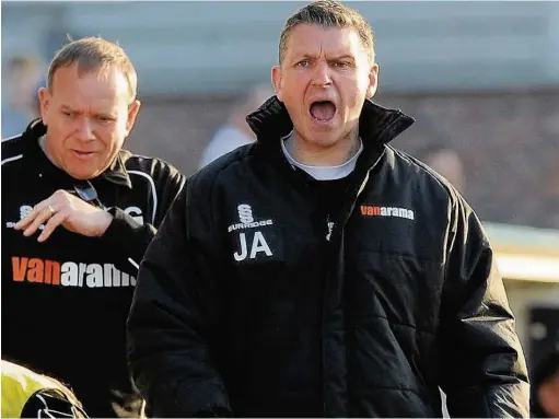  ?? Matt Ratcliffe ?? ●● John Askey has heaped praise on Macclesfie­ld striker Kristian Dennis after his two goals at Grimsby