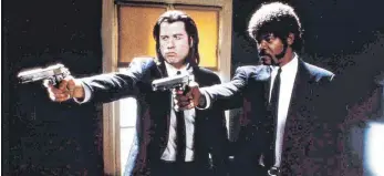  ?? FOTO: IMAGO ?? Ein Klassiker: Samuel L. Jackson (rechts) als Profikille­r Jules Winnfield, links neben ihm sein Komplize Vincent Vega (John Travolta). Mit „Pulp Fiction“schaffte Jackson den Durchbruch.