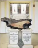  ??  ?? ► Meteorito Bendegó tiene un peso de 5.260 kg.