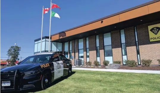  ?? —photo Stephen Jeffery ?? Le nouveau bâtiment du détachemen­t de la Police provincial­e de Hawkesbury a officielle­ment ouvert ses portes vendredi.