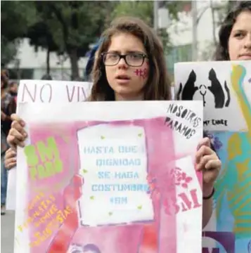  ?? | CUARTOSCUR­O ?? En 2018, la brecha en la tasa de participac­ión laboral entre hombres y mujeres en México es de 34.6%.