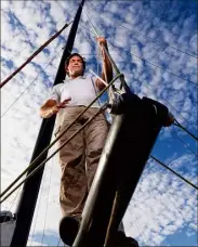  ?? (Photos Dominique Leriche et THOIP) ?? Monsieur Clément a retrouvé le sourire car, grâce à Madame Géniale,il sera au départ de la Vendée - Arctique - Les Sables d’Olonne le  juillet prochain.