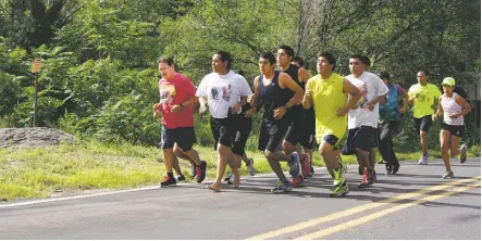  ??  ?? Runners at the 2013 Pueblo Independen­ce Day celebratio­n