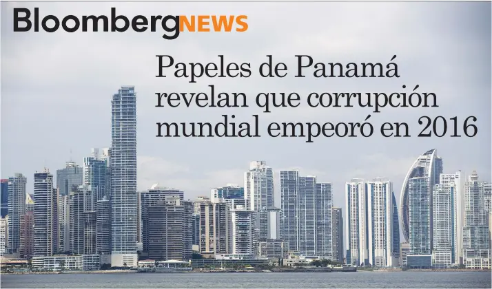  ?? Los denominado­s Papeles de Panamá ayudaron a que el mundo haya parecido más corrupto en 2016. Bloomberg/La República ??
